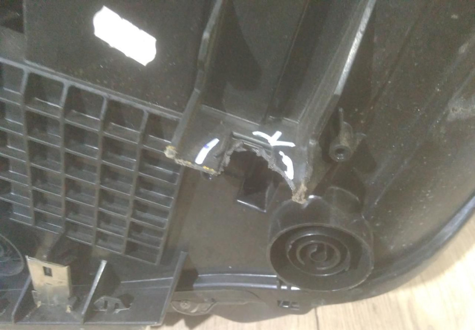 Фара ЛЭД LED правая бу BMW X1 F48 рестайлинг OEM 63119477812