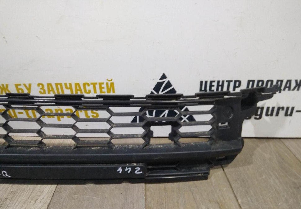 Решетка переднего бампера бу Skoda Kodiaq OEM 565853677