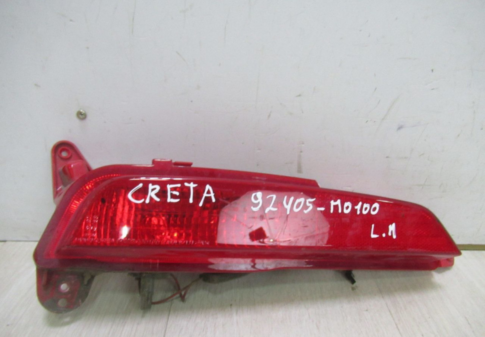Противотуманный фонарь (Птф) задний левый Hyundai Creta oem 92405m0100 (слом.часть)