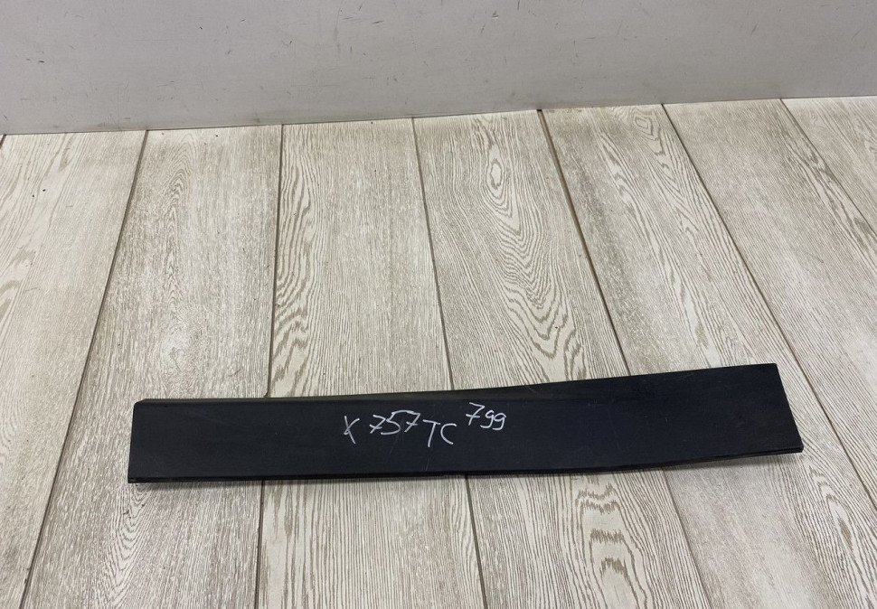 Молдинг двери задний левый BMW X3 G01 OEM 51137442801