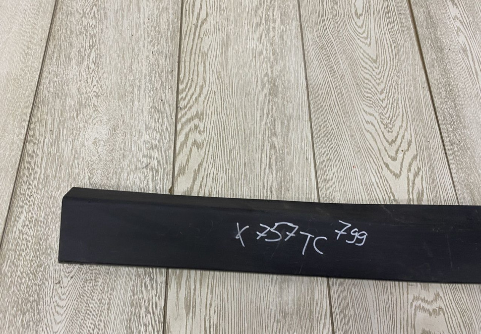 Молдинг двери задний левый BMW X3 G01 OEM 51137442801 Молдинг двери задний левый BMW X3 G01 OEM 51137442801