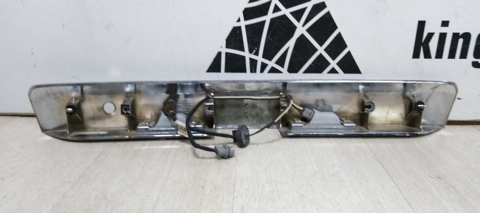 Накладка крышка багажника Chevrolet Captiva С100 OEM 96830133 (скл-3)