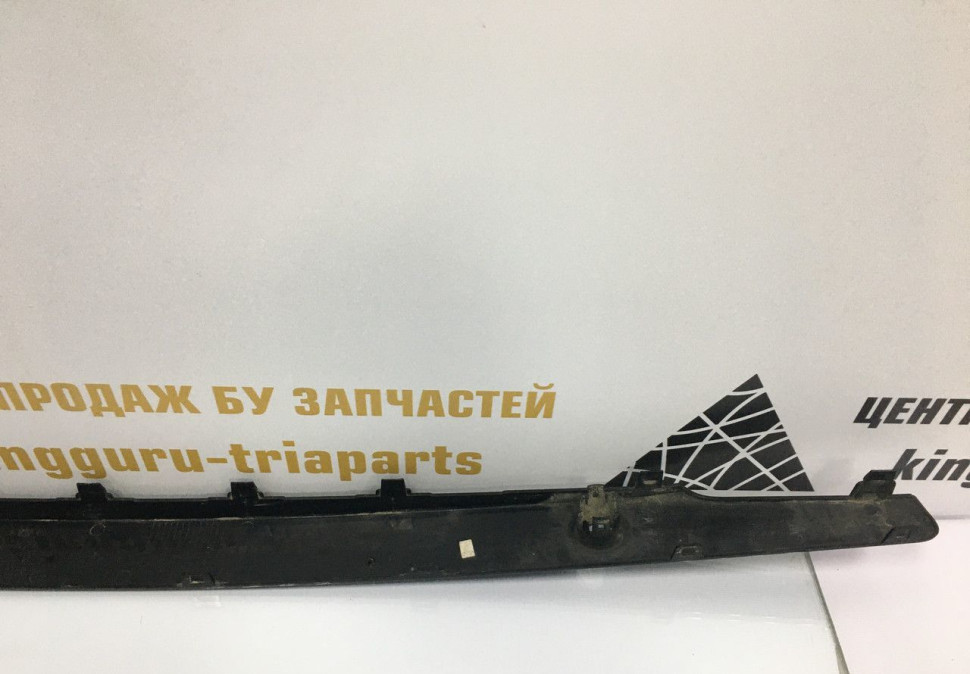 Молдинг переднего бампера BMW 7 G11 M-Pack рестайлинг OEM 51118076419