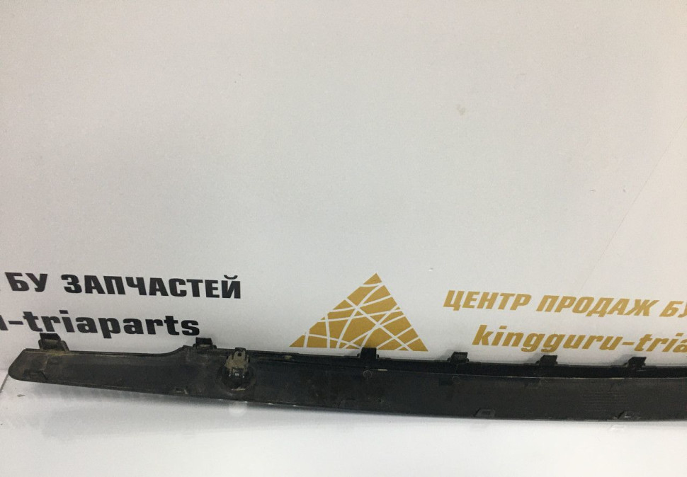 Молдинг переднего бампера BMW 7 G11 M-Pack рестайлинг OEM 51118076419