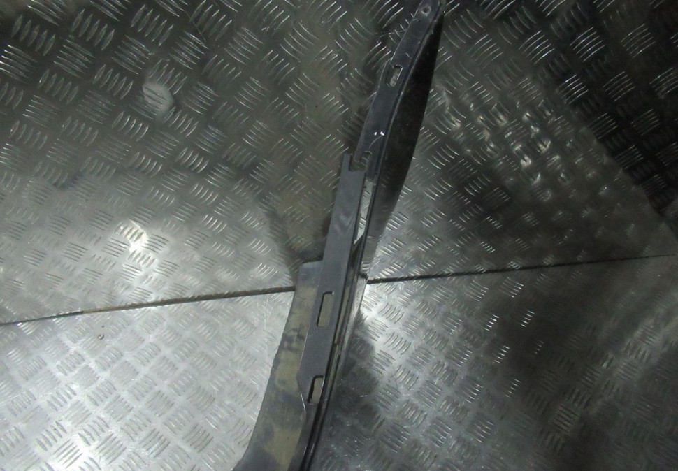 Бампер задний Chevrolet Cruze до рестайлинг седан OEM 95479270 (слом.бок крепл) (вмятина) (скл-3) Бампер задний Chevrolet Cruze до рестайлинг седан OEM 95479270 (слом.бок крепл) (вмятина) (скл-3)