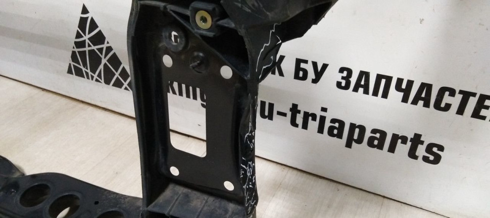 Панель передняя Hyundai Tucson 3 TL oem 64101D7000