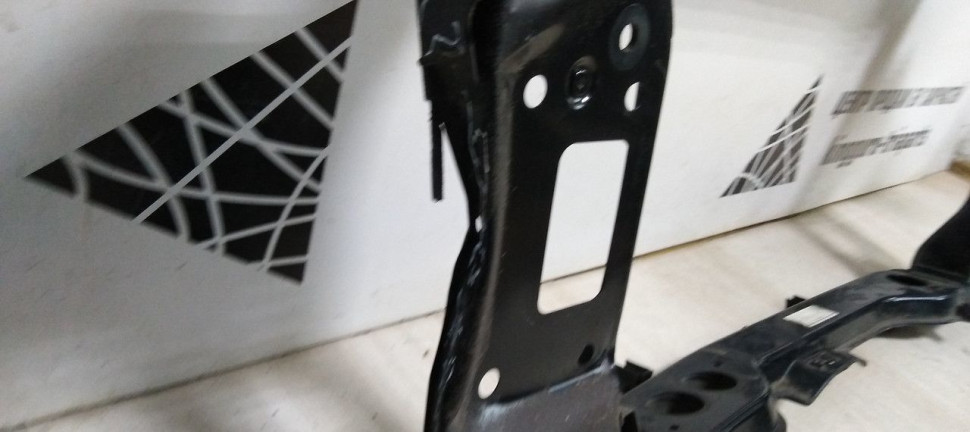 Панель передняя Hyundai Tucson 3 TL oem 64101D7000