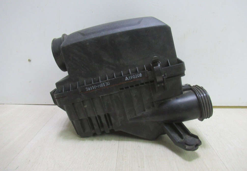 Корпус воздушного фильтра Hyundai Solaris 2 oem  28110H8100