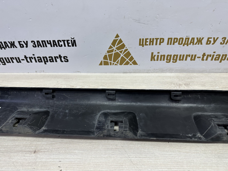 Порог правый бу Renault Sandero Stepway 2 OEM 764266165R Порог правый бу Renault Sandero Stepway 2 OEM 764266165R