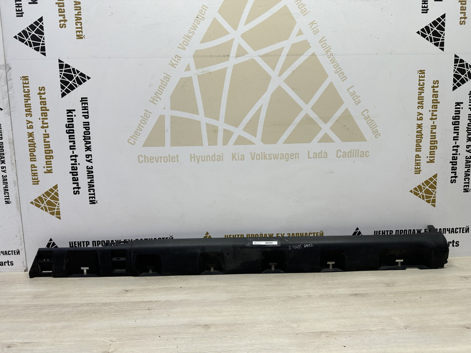 Порог правый бу Renault Sandero Stepway 2 OEM 764266165R