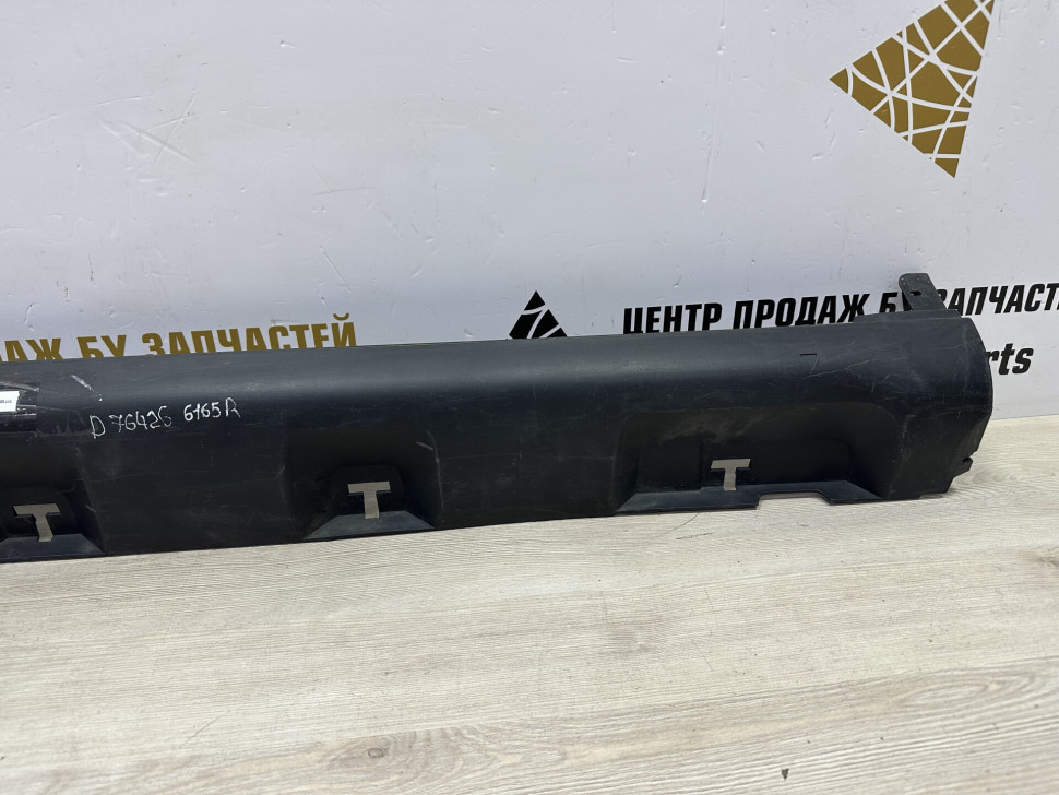 Порог правый бу Renault Sandero Stepway 2 OEM 764266165R Порог правый бу Renault Sandero Stepway 2 OEM 764266165R