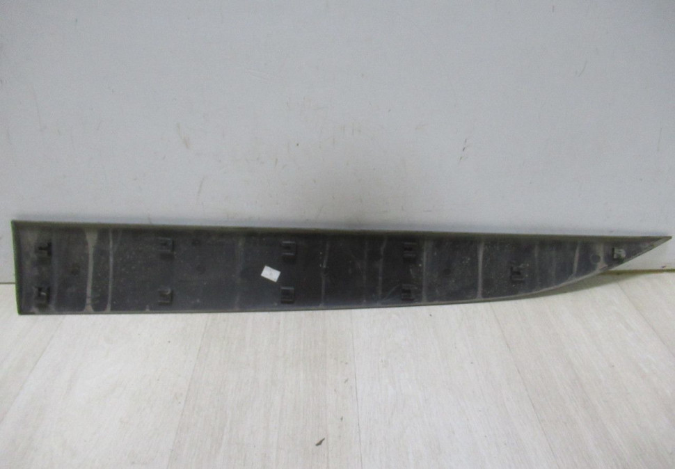 Молдинг двери передний правый Hyundai Ix 35 oem 877222s000 (скл-3) Молдинг двери передний правый Hyundai Ix 35 oem 877222s000 (скл-3)