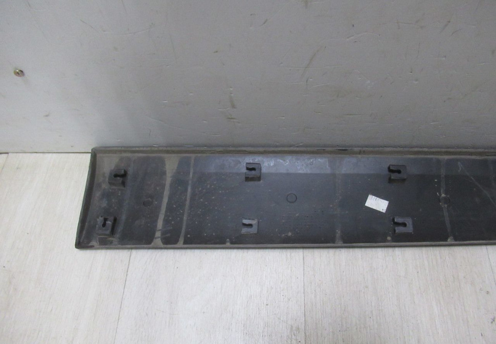 Молдинг двери передний правый Hyundai Ix 35 oem 877222s000 (скл-3) Молдинг двери передний правый Hyundai Ix 35 oem 877222s000 (скл-3)