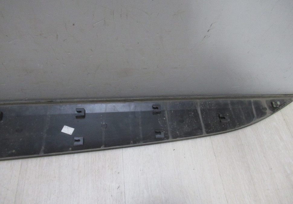 Молдинг двери передний правый Hyundai Ix 35 oem 877222s000 (скл-3) Молдинг двери передний правый Hyundai Ix 35 oem 877222s000 (скл-3)