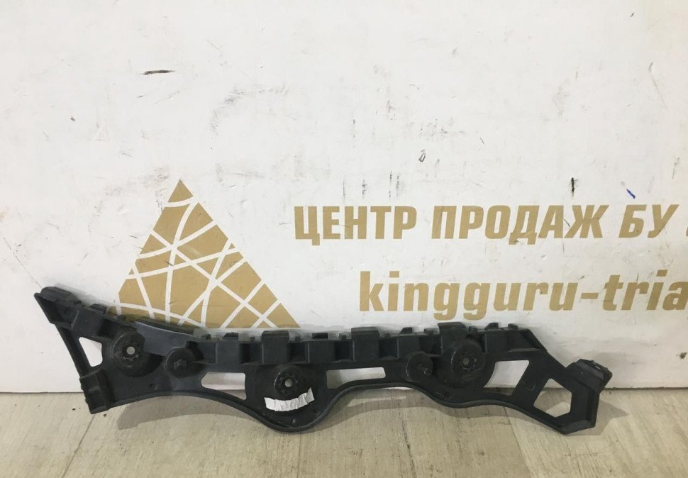 Кронштейн заднего бампера правый Renault Logan 2 OEM 850445346R