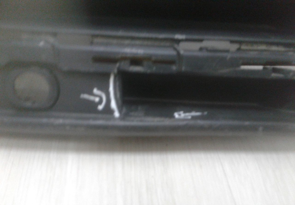 Решетка переднего бампера правая Volkswagen Transporter T6 oem 7e5853684 (мал.деф.) Решетка переднего бампера правая Volkswagen Transporter T6 oem 7e5853684 (мал.деф.)