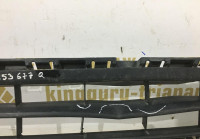 Решетка переднего бампера Volkswagen Jetta 6  2015 рестайл Oem 5c6853677q