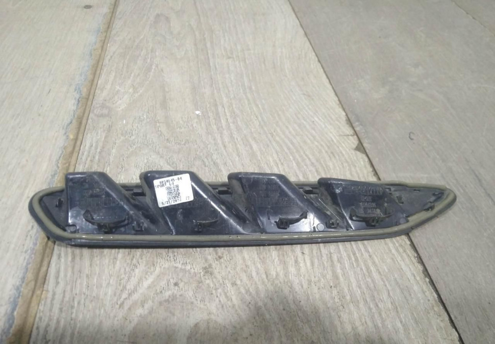 Накладка крыла передняя левая бу BMW X3 G01 OEM 8064805