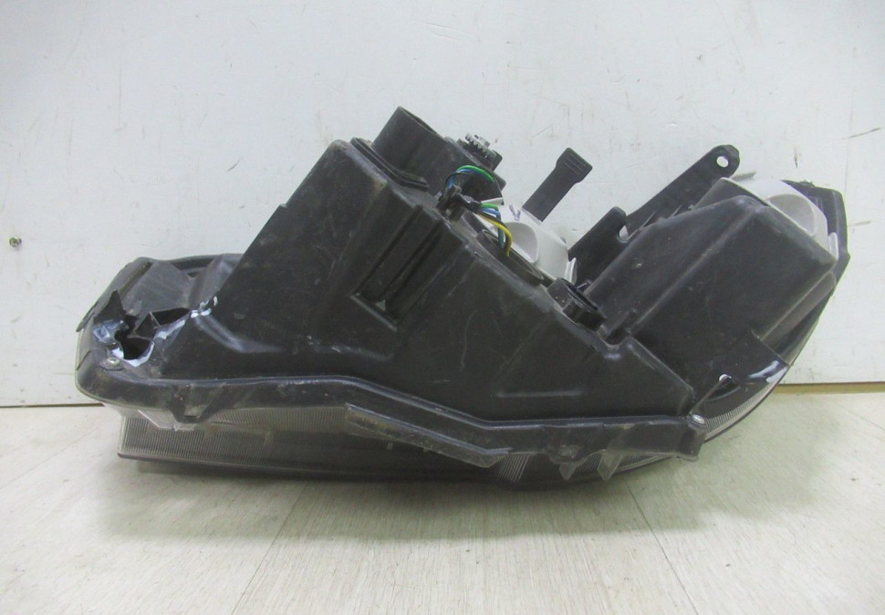 Фара передняя левая  Lada Vesta (15>) oem 21803711011 (скл-3)
