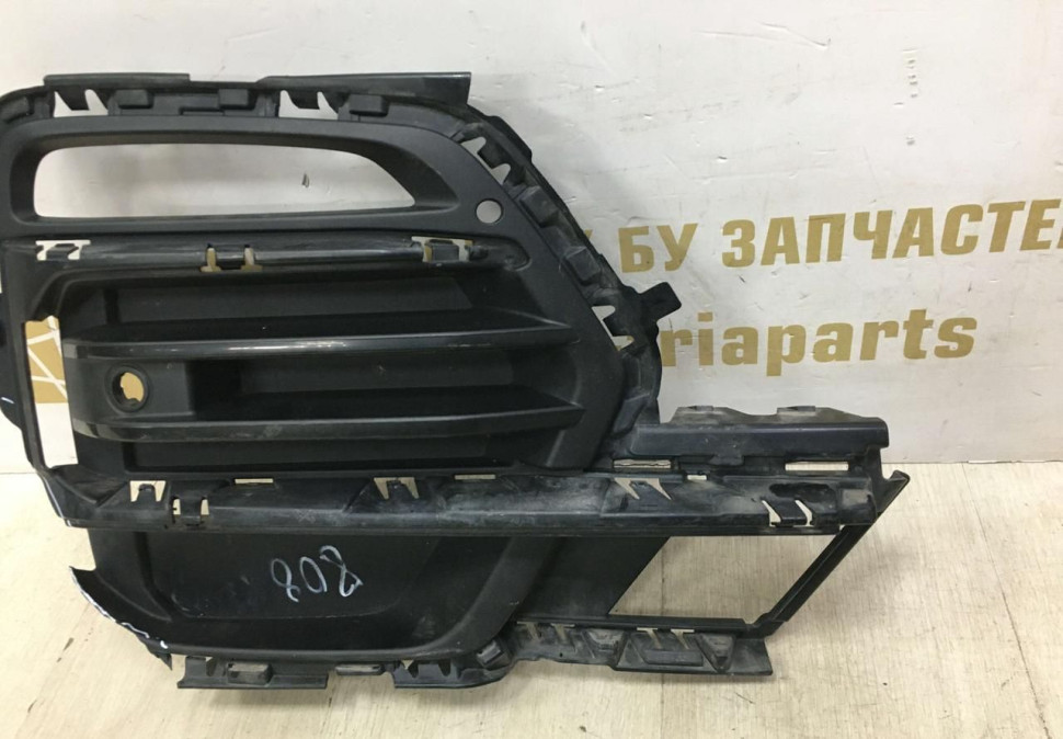 Решетка переднего бампера правая BMW X5 G05 OEM 51117449688