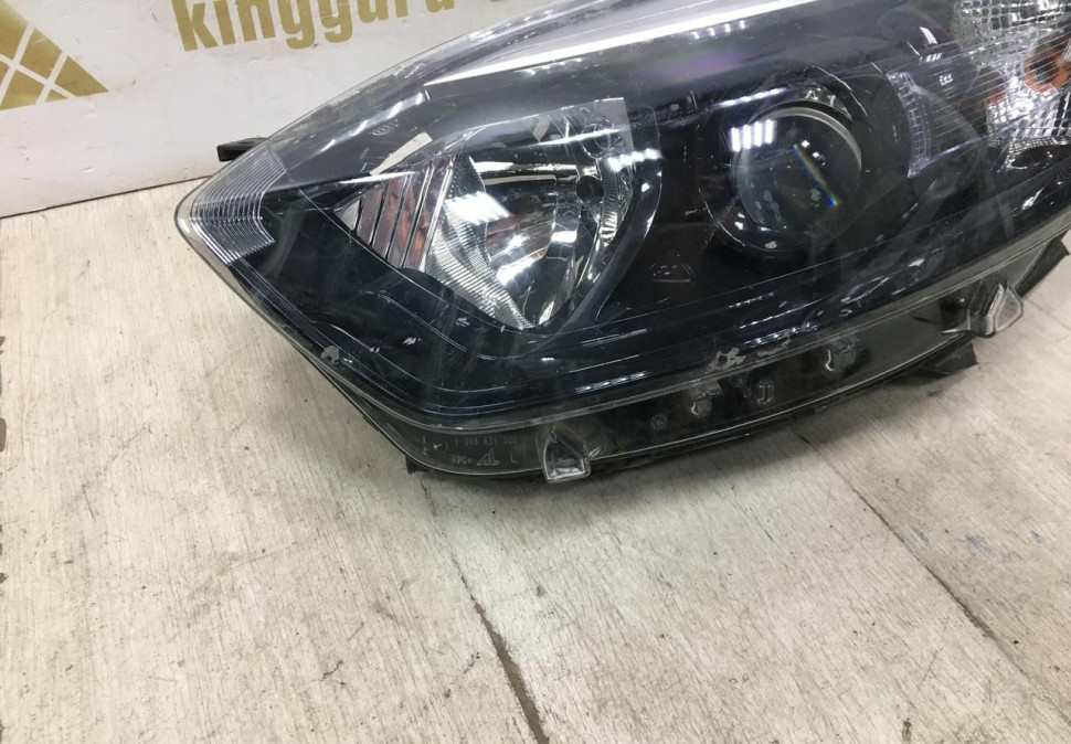 Фара левая Renault Kaptur OEM 260609268R