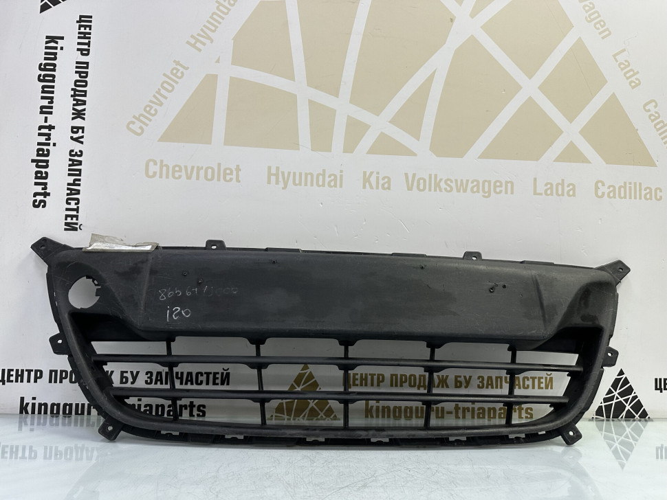Решетка переднего бампера Hyundai i20 PB 2008 OEM 86561J000