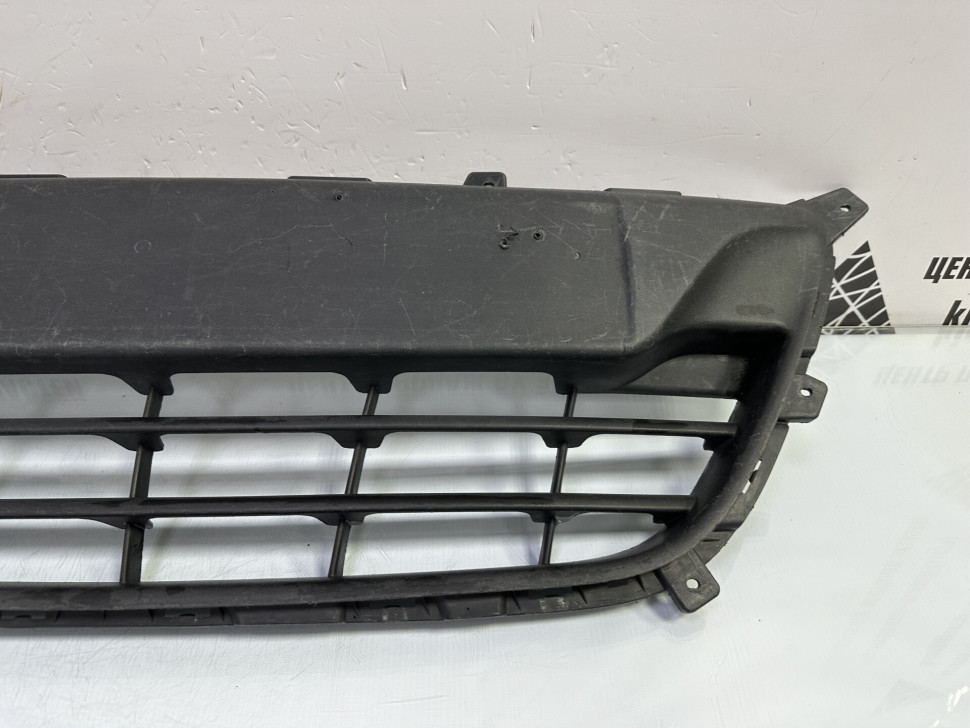 Решетка переднего бампера Hyundai i20 PB 2008 OEM 86561J000