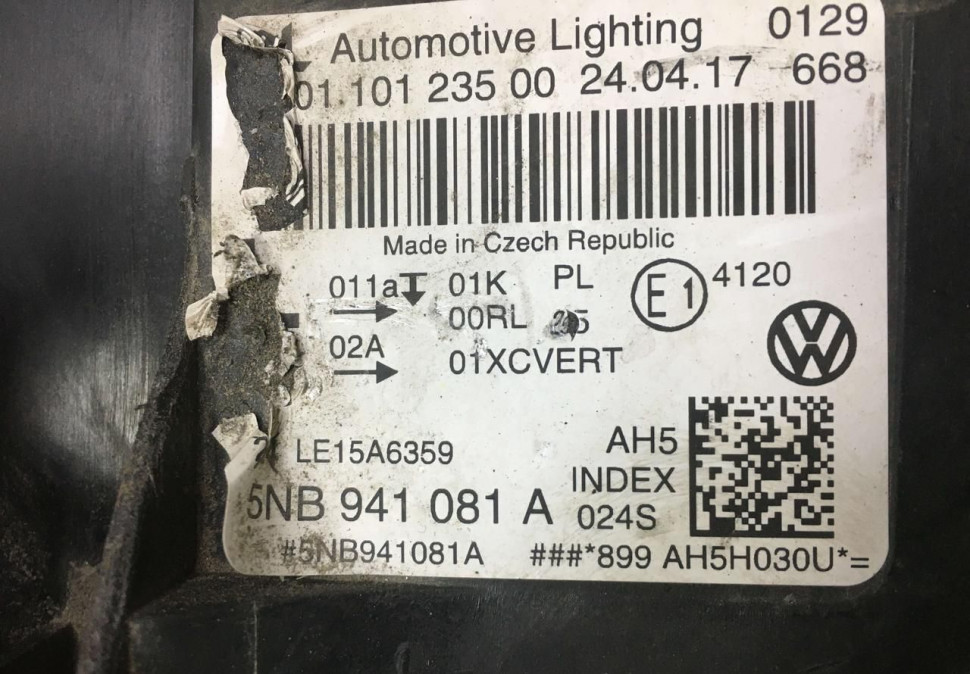 Фара левая Volkswagen Tiguan 2 LED дорестайлинг 2016 oem 5NB941081A