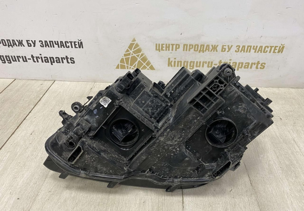 Фара правая LED Volkswagen Tiguan 2 дорест 16-20  oem 5NB941082D