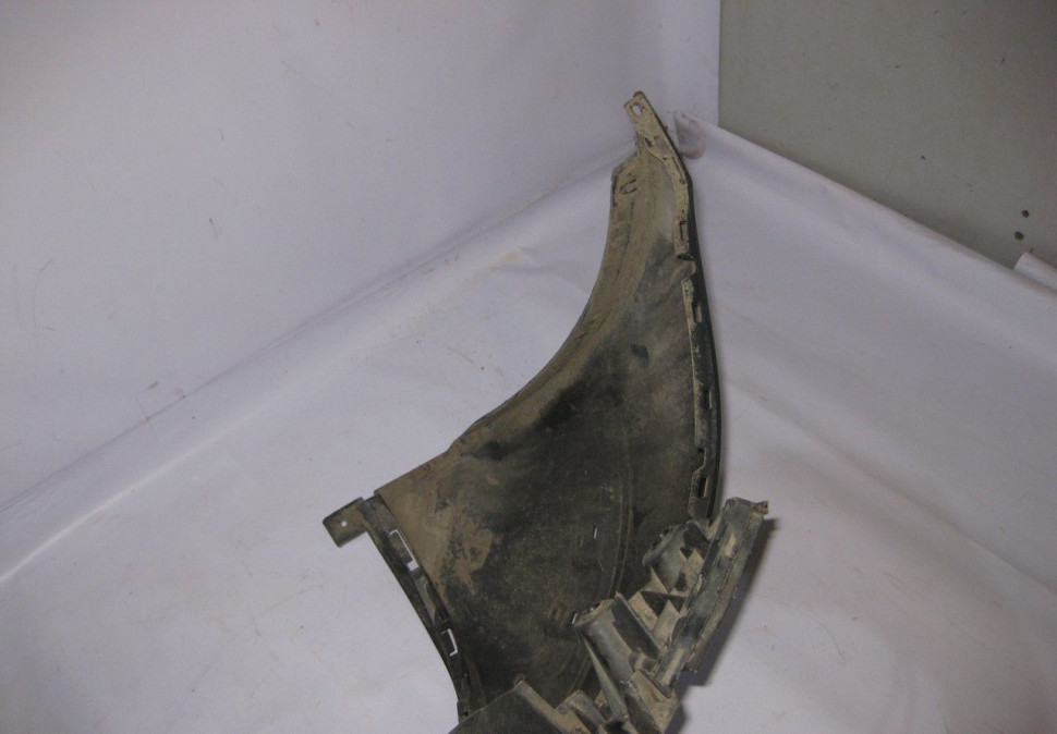 Бампер задний Skoda Yeti oem 5l6807421 (трещина) (скл-3) Бампер задний Skoda Yeti oem 5l6807421 (трещина) (скл-3)