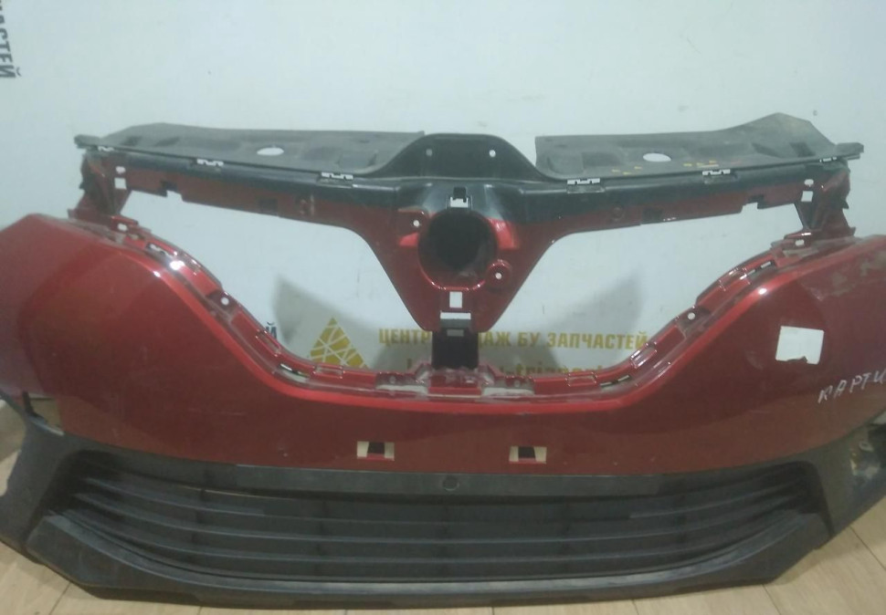 Бампер передний бу Renault Kaptur OEM 620222180R Бампер передний бу Renault Kaptur OEM 620222180R