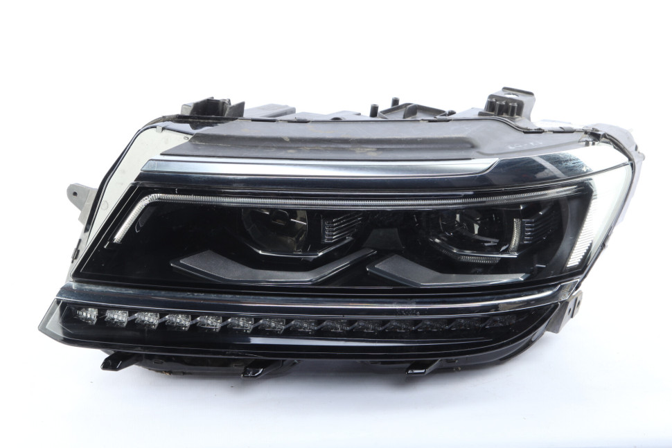 Фара левая LED Volkswagen Tiguan 2 2016 OEM 5NB941081D