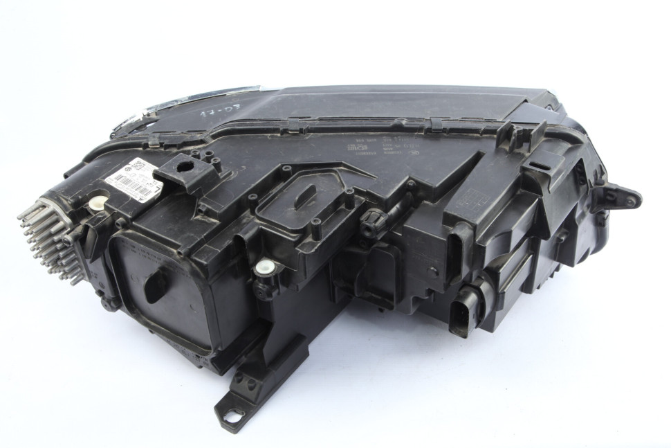 Фара левая LED Volkswagen Tiguan 2 2016 OEM 5NB941081D Фара левая LED Volkswagen Tiguan 2 2016 OEM 5NB941081D