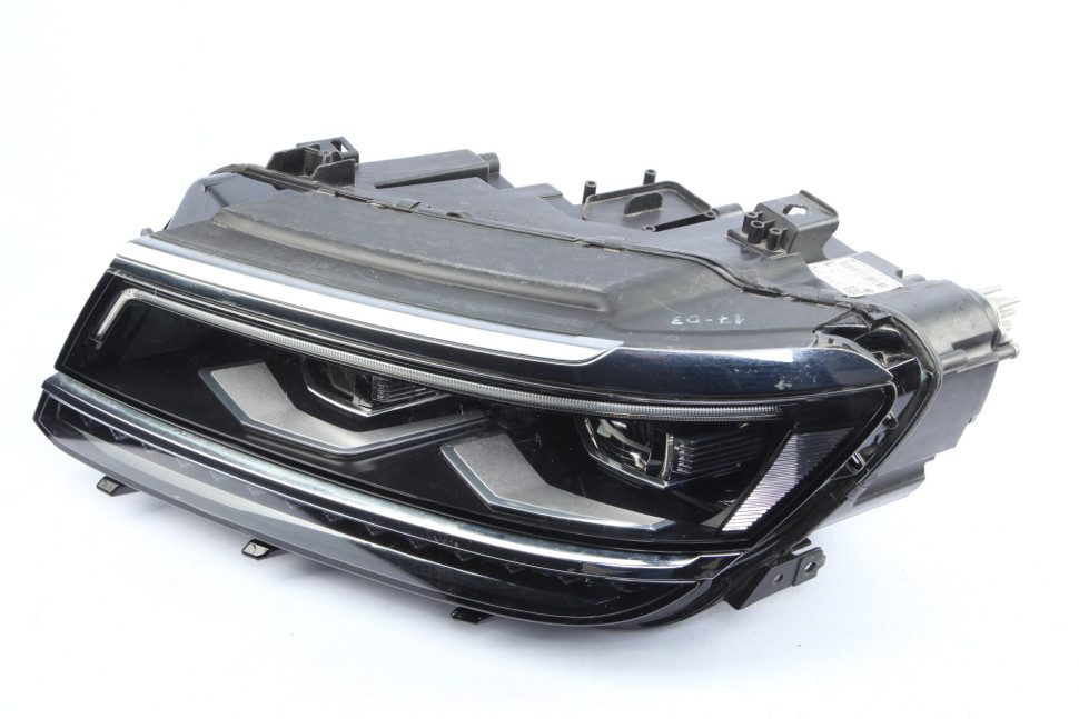 Фара левая LED Volkswagen Tiguan 2 2016 OEM 5NB941081D Фара левая LED Volkswagen Tiguan 2 2016 OEM 5NB941081D