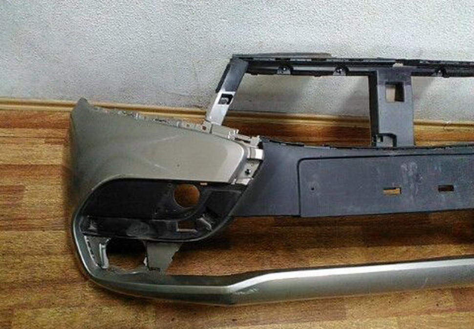 Бампер передний Lada XRAY (15>) трещина oem 620228136r (скл-3) Бампер передний Lada XRAY (15>) трещина oem 620228136r (скл-3)