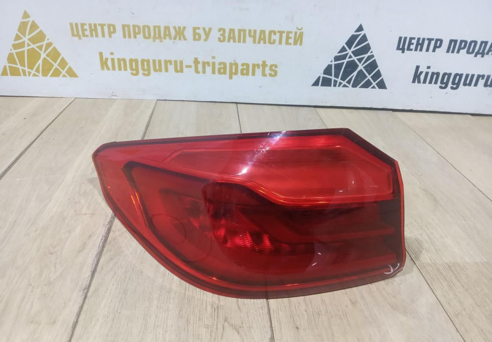 Фонарь левый внутренний бу BMW 5 G30 OEM 63217376473