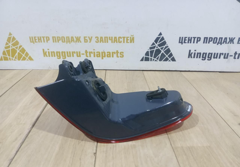 Фонарь левый внутренний бу BMW 5 G30 OEM 63217376473