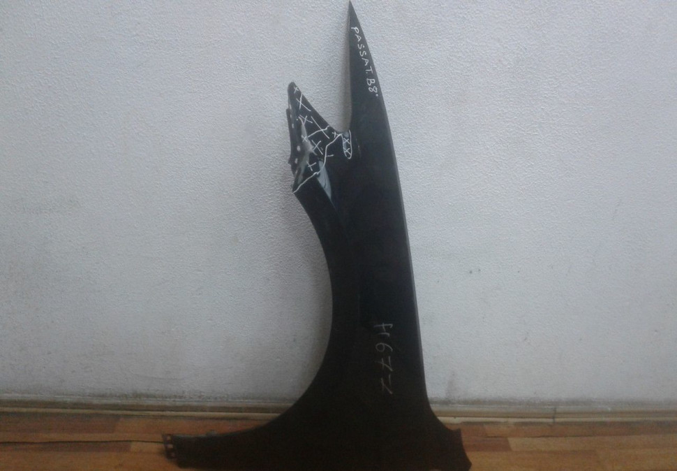 Крыло переднее левое Volkswagen Passat B8 oem 3g0821105 (вмятина)