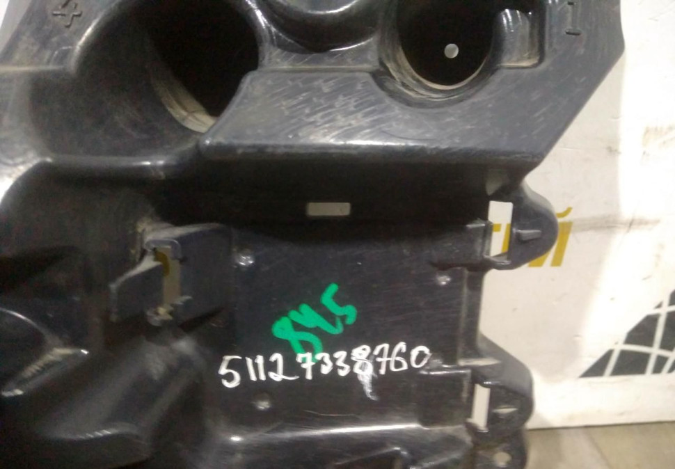 Кронштейн заднего бампера левый бу BMW X4 F26 OEM 51127338759 Кронштейн заднего бампера левый бу BMW X4 F26 OEM 51127338759