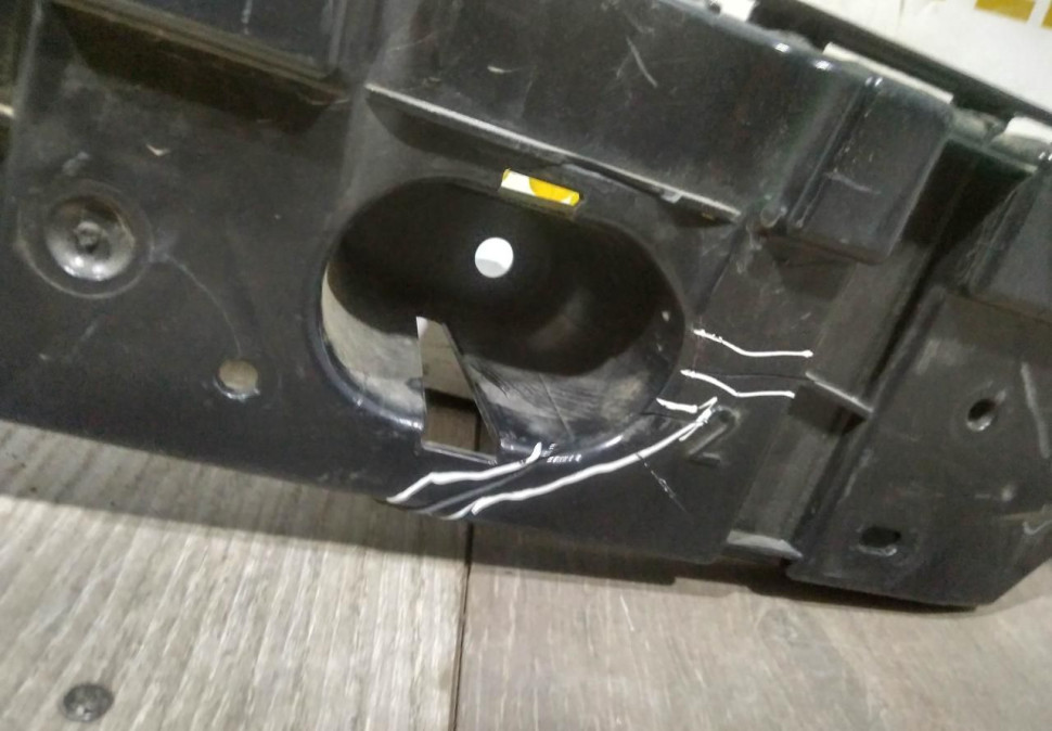 Кронштейн заднего бампера левый бу BMW X4 F26 OEM 51127338759 Кронштейн заднего бампера левый бу BMW X4 F26 OEM 51127338759