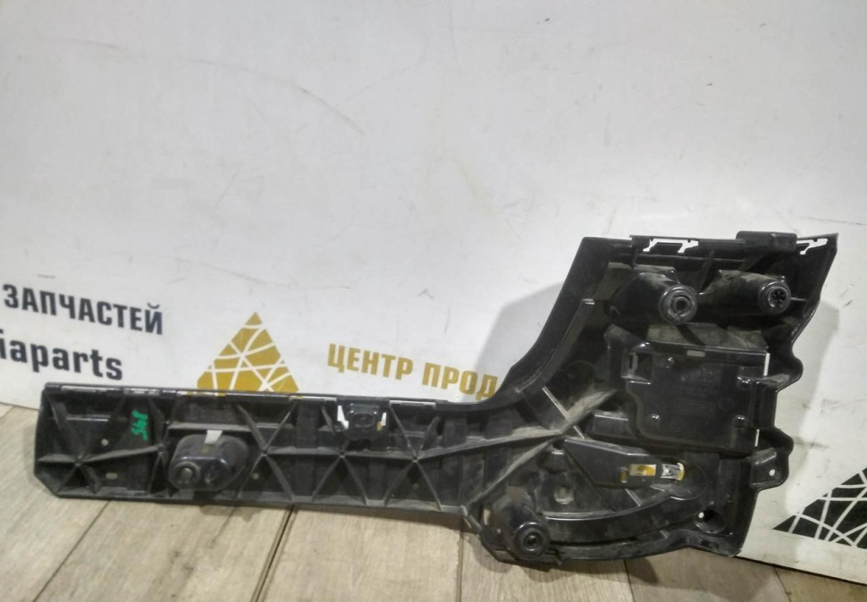 Кронштейн заднего бампера левый бу BMW X4 F26 OEM 51127338759 Кронштейн заднего бампера левый бу BMW X4 F26 OEM 51127338759