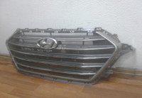 Решетка радиатора Hyundai Elantra 6 AD oem 86351f2100 (потертости )
