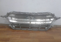Решетка радиатора Hyundai Elantra 6 AD oem 86351f2100 (потертости )