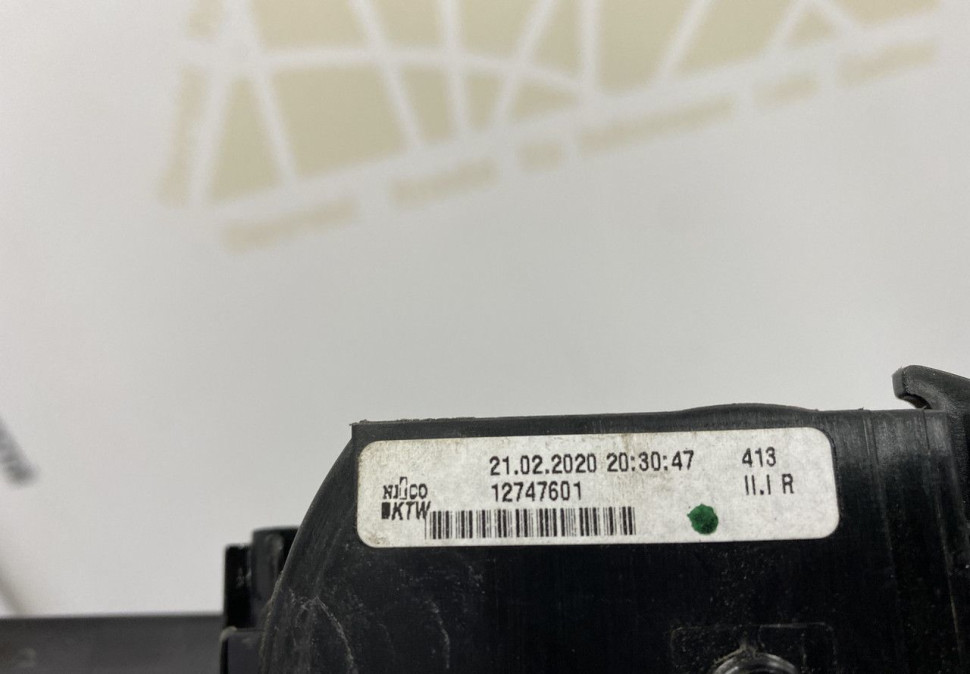 Накладка двери задняя правая BMW 5 G30 OEM 51427488485