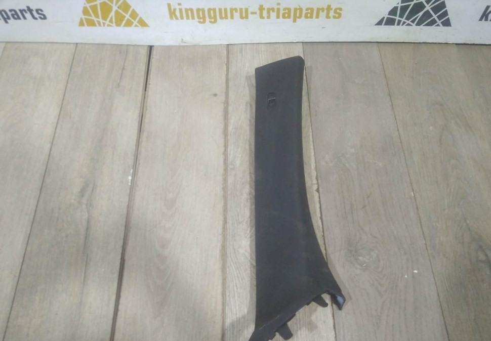 Обивка лобовой стойки правая бу BMW X5 G05 OEM 51438079632