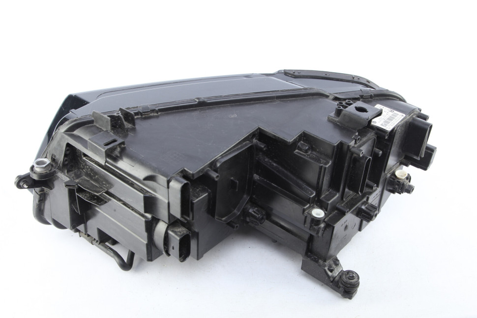 Фара правая LED Volkswagen Tiguan 2 дорестайлинг 2016 OEM 5NB941774