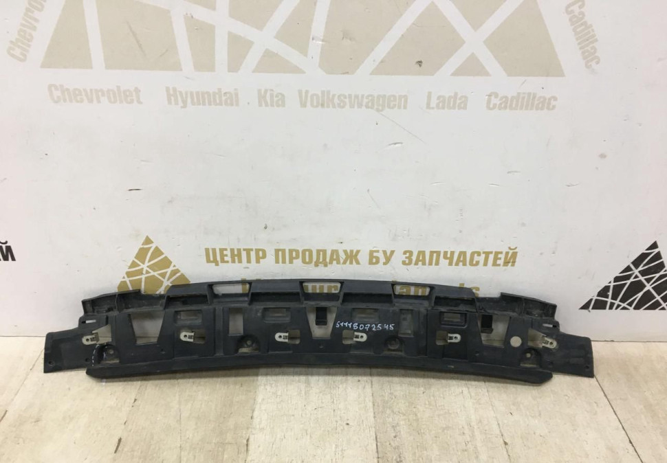 Кронштейн бампера передний нижний   Bmw 3 G20 2018  OEM 51118072545