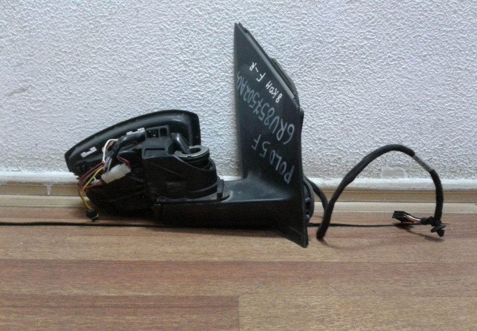 Корпус зеркала правый Volkswagen Polo (8 контактов) oem 6ru857502aq