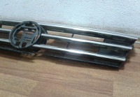 Решетка радиатора Volkswagen Tiguan 2 (17&gt;) (слом. часть) oem 5NA853653