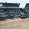 Решетка радиатора Volkswagen Tiguan 2 (17>) (слом. часть) oem 5NA853653